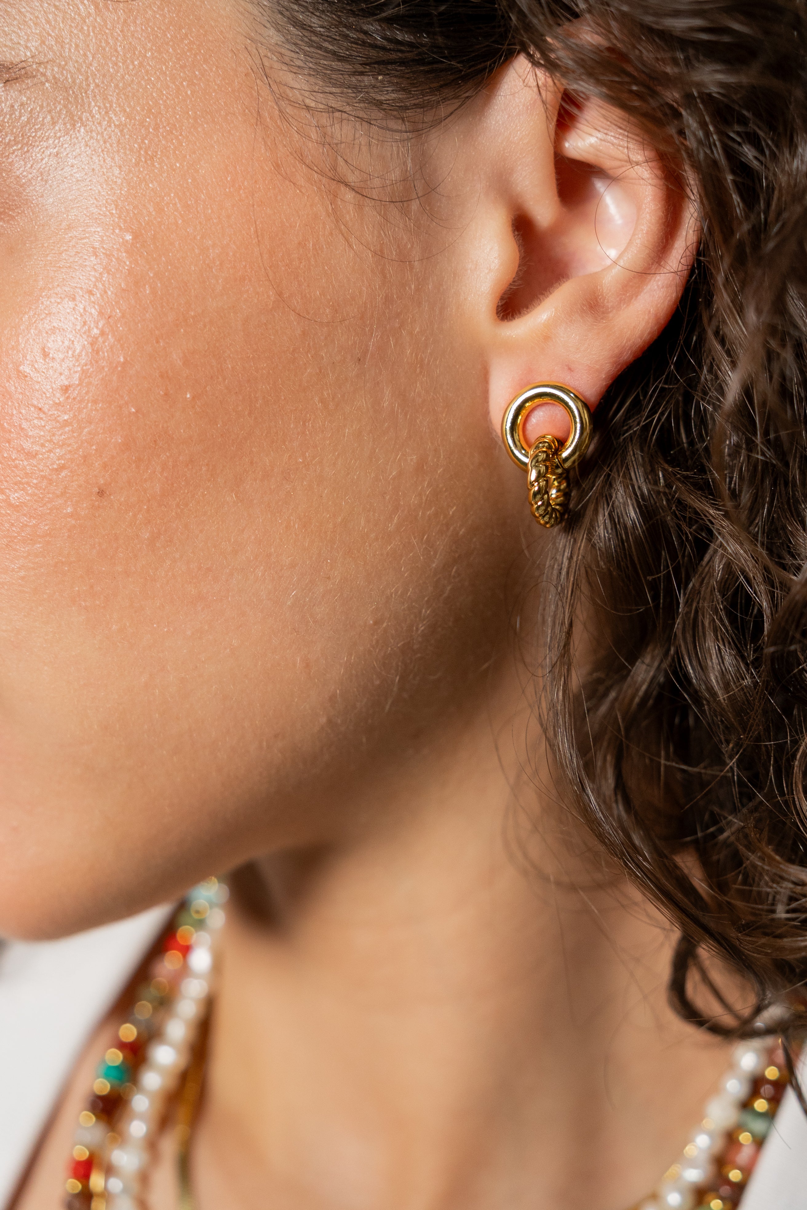 18K Gold Twisted Link Studs