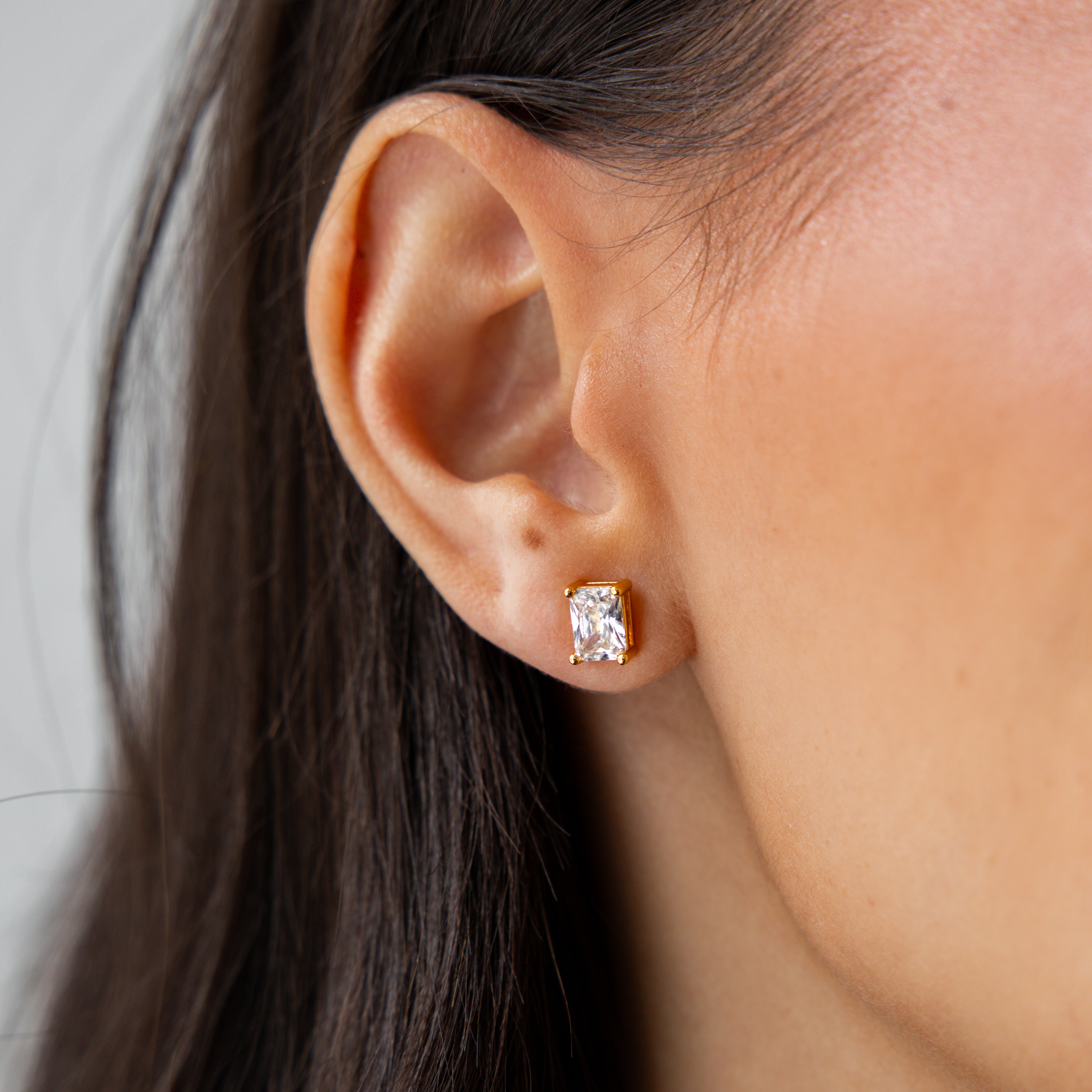 18K Gold Baguette Stud Earrings