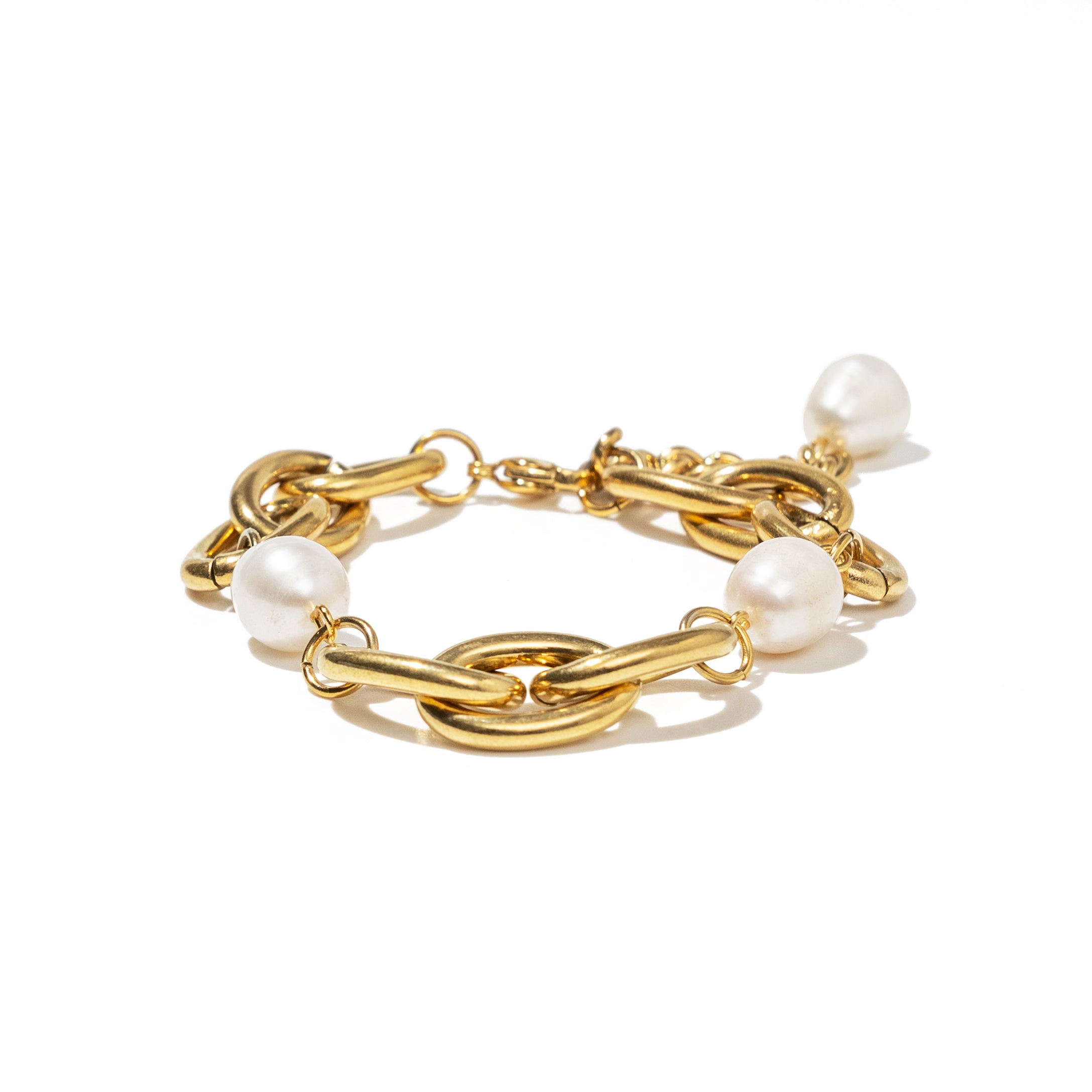 Chunky Chain Bracelet With Pearls